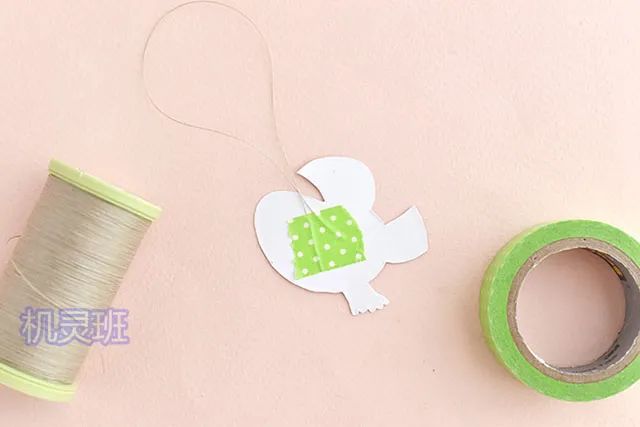 兒童環(huán)保手工:回收牛皮紙袋制作小鳥樂園(步驟圖解) 第11張 兒童環(huán)保手工:回收牛皮紙袋制作小鳥樂園(步驟圖解) 第11張