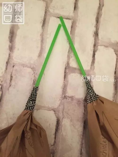 用剩的紙袋千萬別扔!這里有份包攬六大區(qū)角的創(chuàng)意紙袋制作大全! 第13張 用剩的紙袋千萬別扔!這里有份包攬六大區(qū)角的創(chuàng)意紙袋制作大全! 第13張