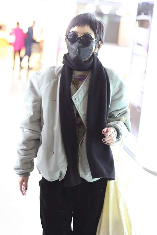 郭采潔私下穿得真低調(diào),但氣質(zhì)一般人比不上,帆布袋背出了大牌風 第3張 郭采潔私下穿得真低調(diào),但氣質(zhì)一般人比不上,帆布袋背出了大牌風 第3張