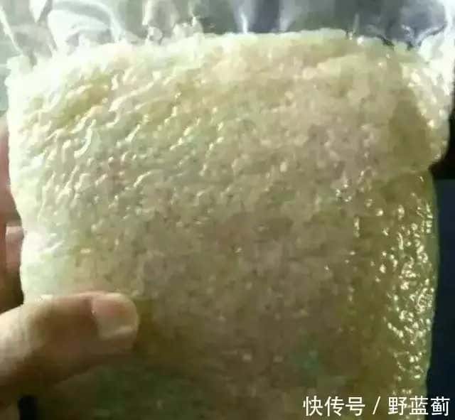 學生網購小米手機,收到一小袋大米,15歲賣家花9.9元凈賺496元 第3張 學生網購小米手機,收到一小袋大米,15歲賣家花9.9元凈賺496元 第3張